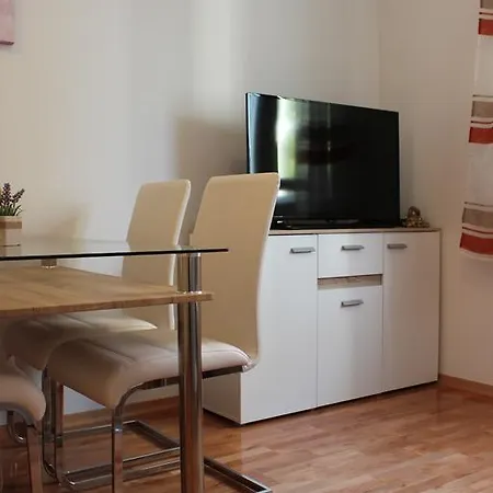 Penga Apartment *